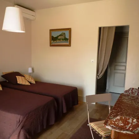לינה וארוחת בוקר Chambres D'hotes Au Cedre De Saint-remy Saint-Rémy-de-Provence