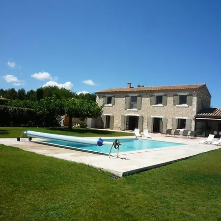 לינה וארוחת בוקר Chambres D'hotes Au Cedre De Saint-remy *