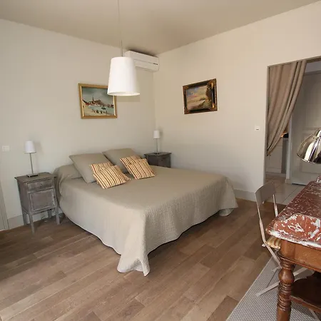 Panzió Chambres D'hotes Au Cedre De Saint-remy *
